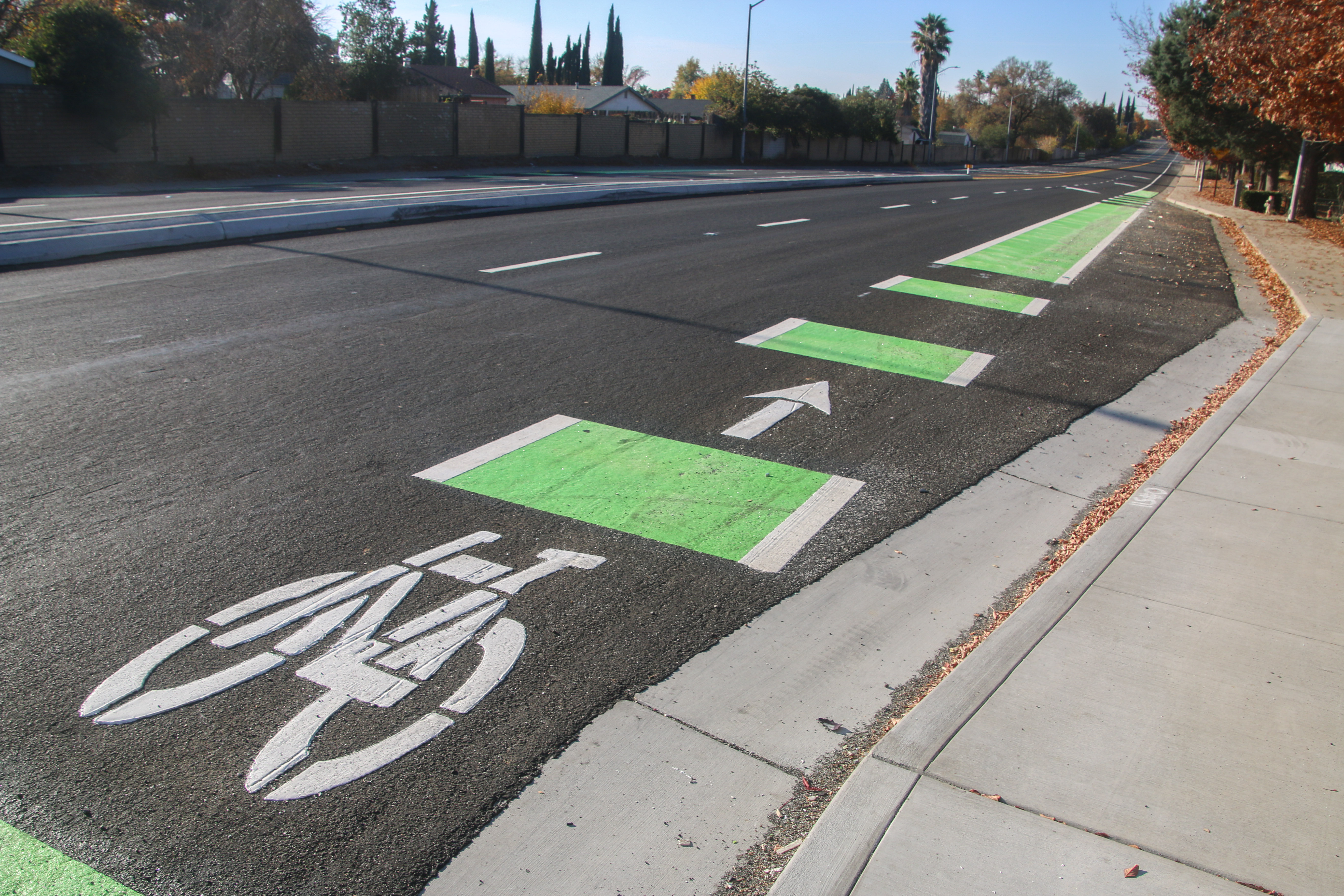 Roseville Road at Diablo Drive Traffic Signal Project Bike Lane